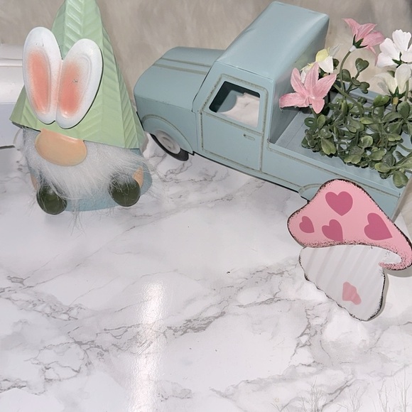 Adorable Easter Gnome and Truck Decor Set - Picture 3 of 5